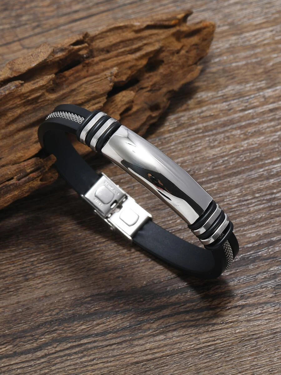 Bracelet with metal design