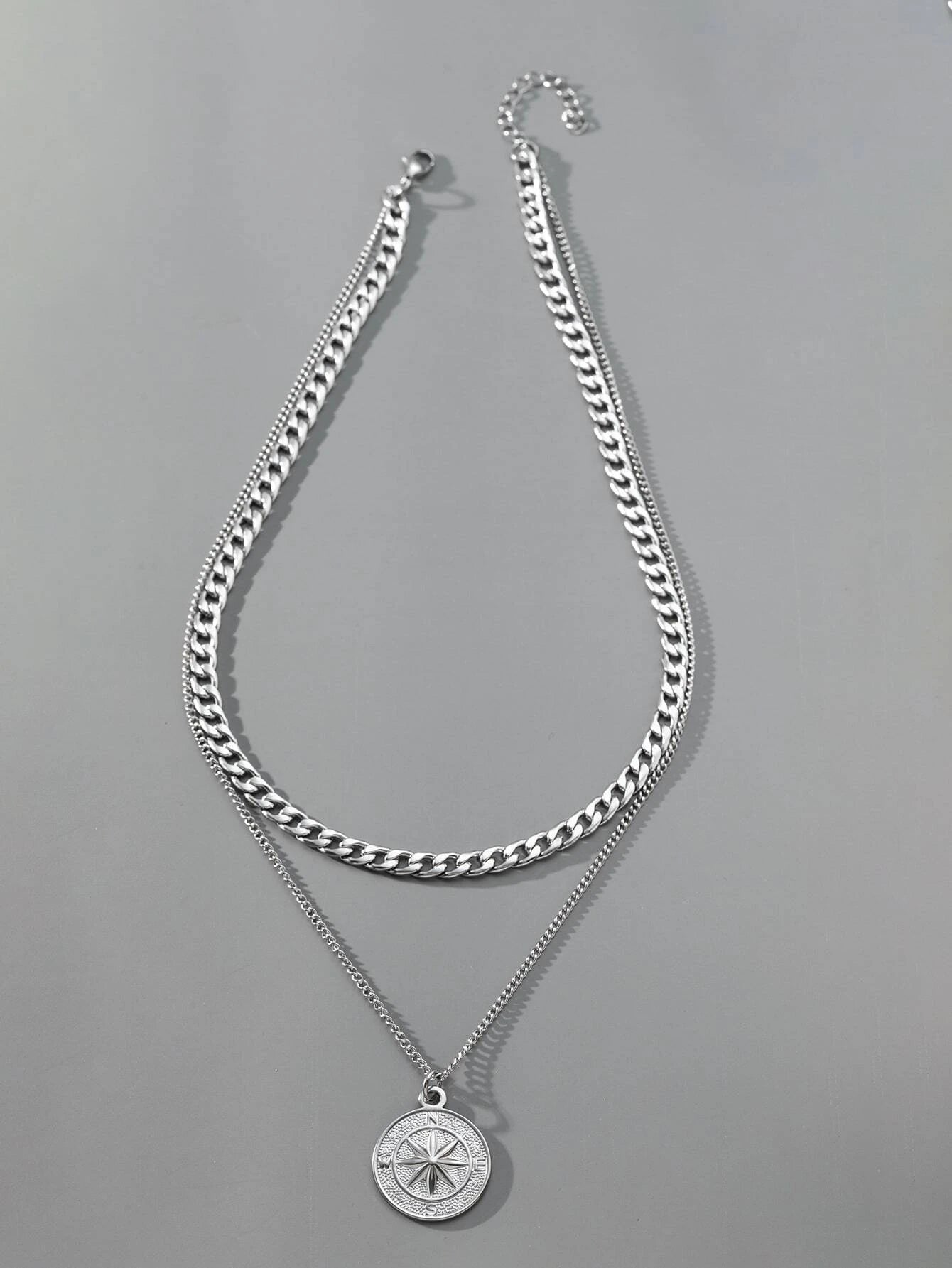 Collar doble con dije de estrella plateado