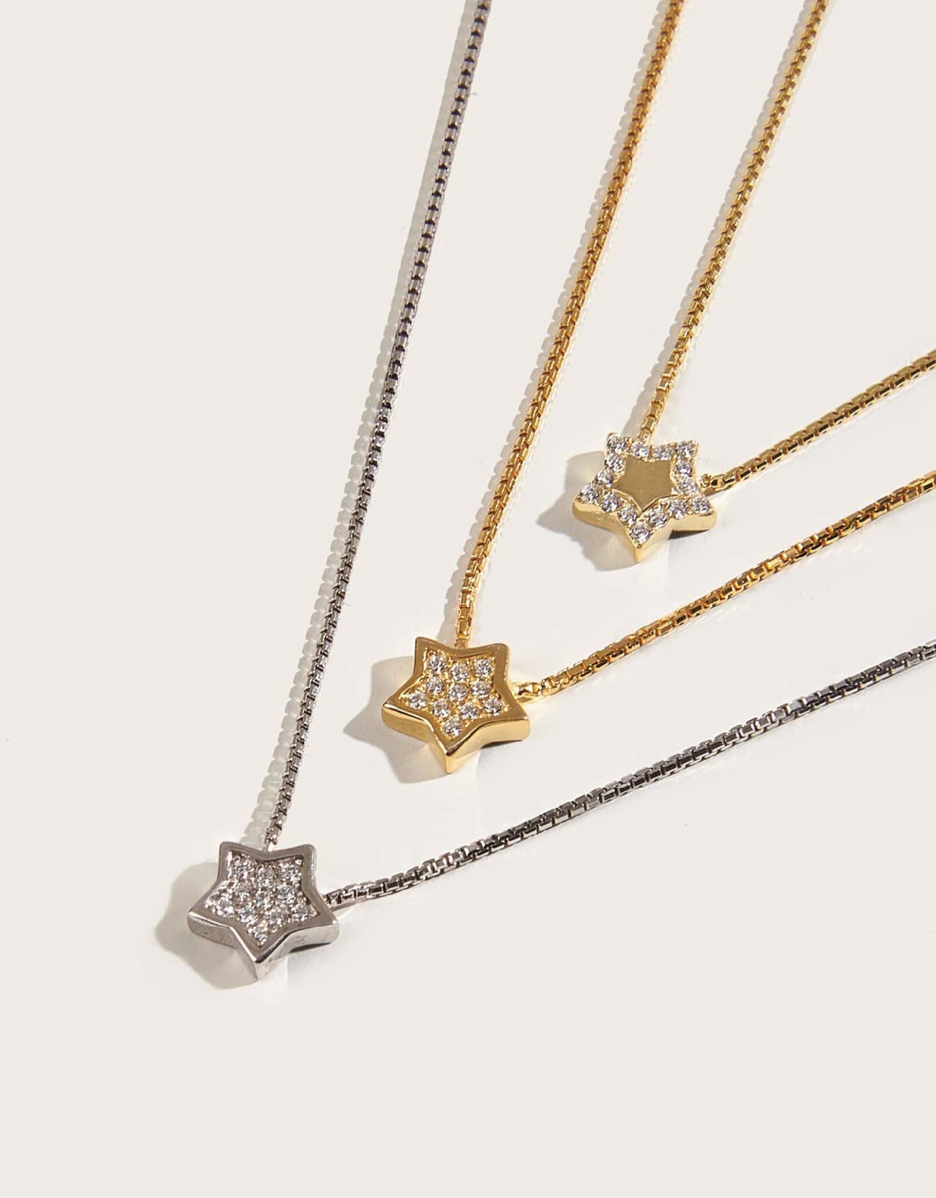 Mia Collar de Plata con dije de estrella Dorado