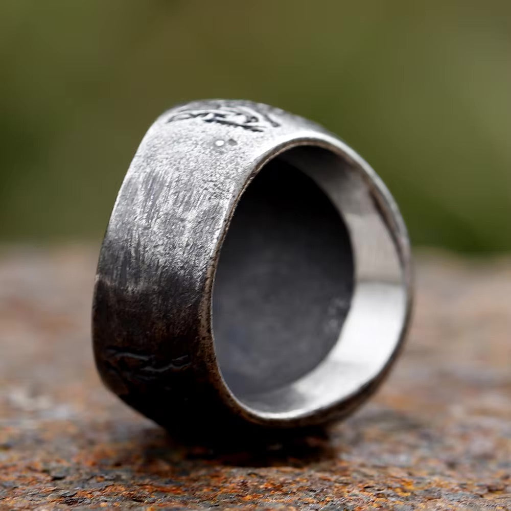Anillo Vikingo Runas Nórdicas Plateado
