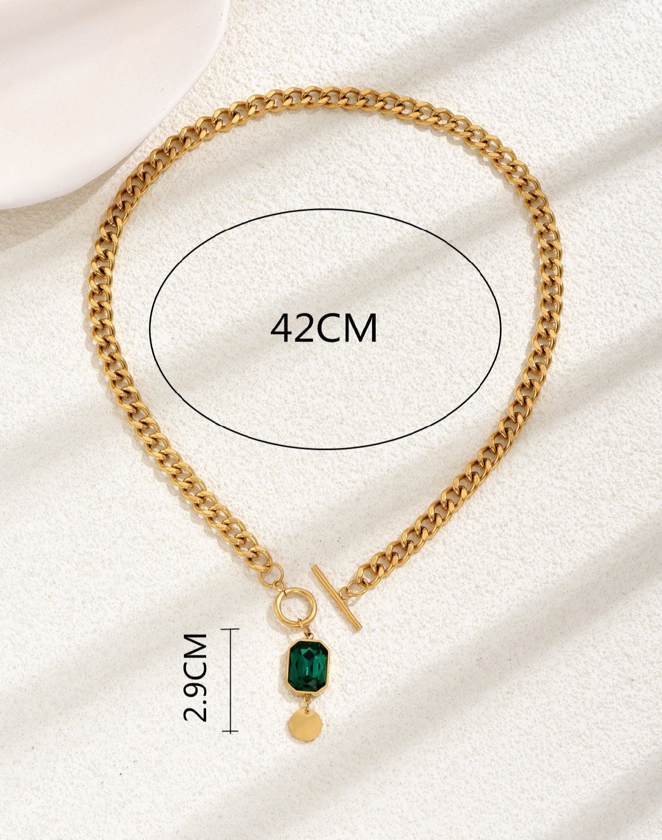 Mia Collar con Buckle en Acero Inoxidable Dorado