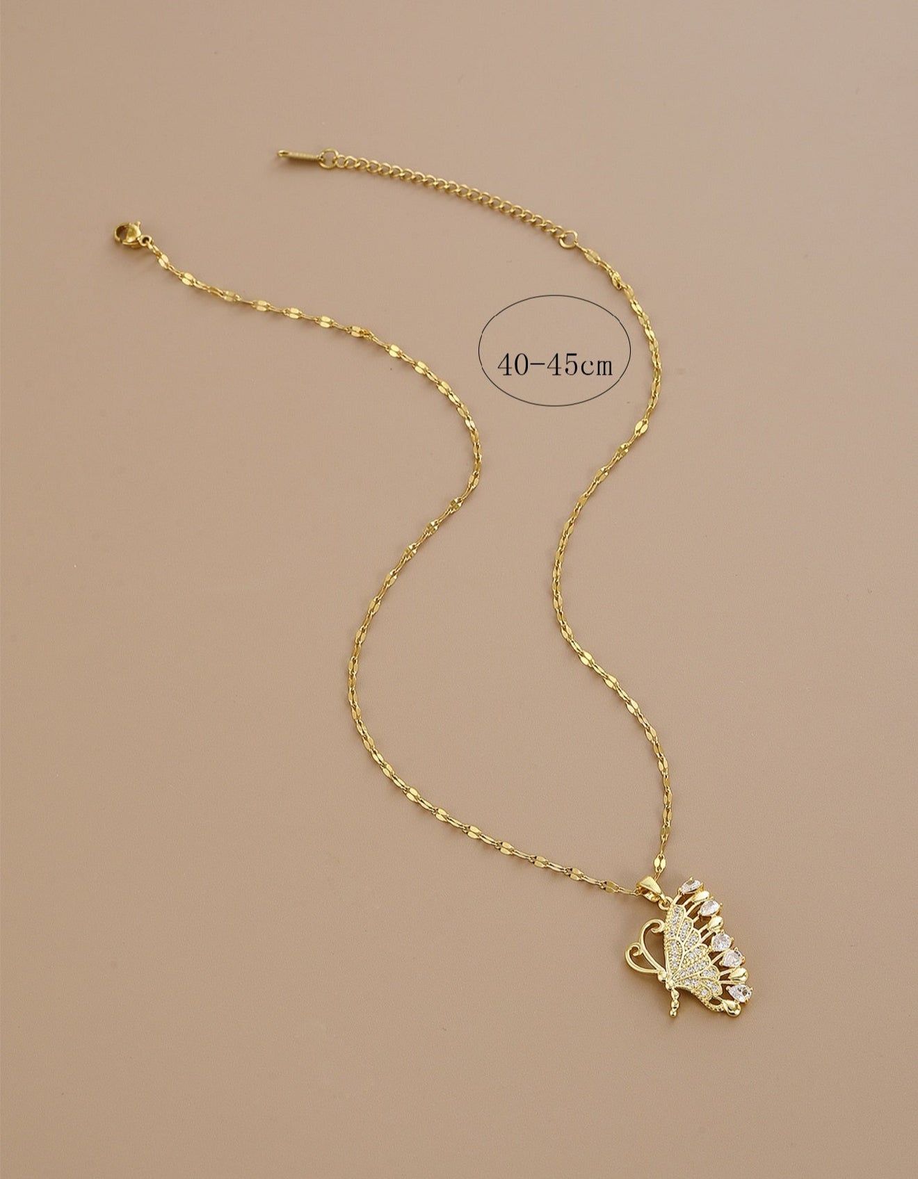 Mia Collar Mariposa Dorado