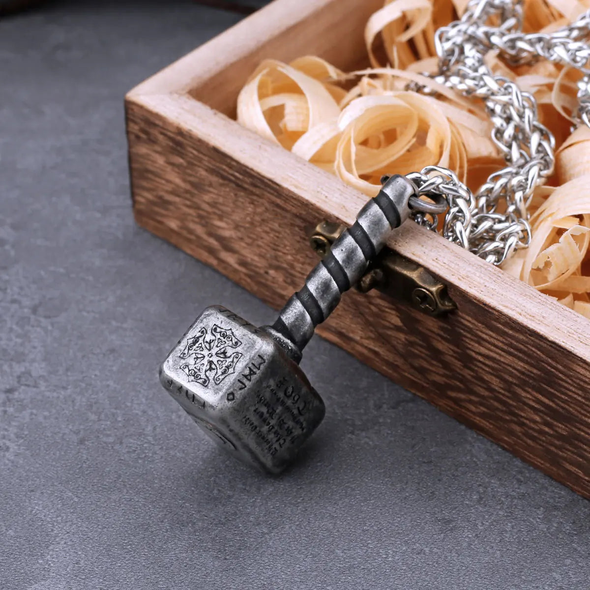 Collar Vikingo Martillo de Thor