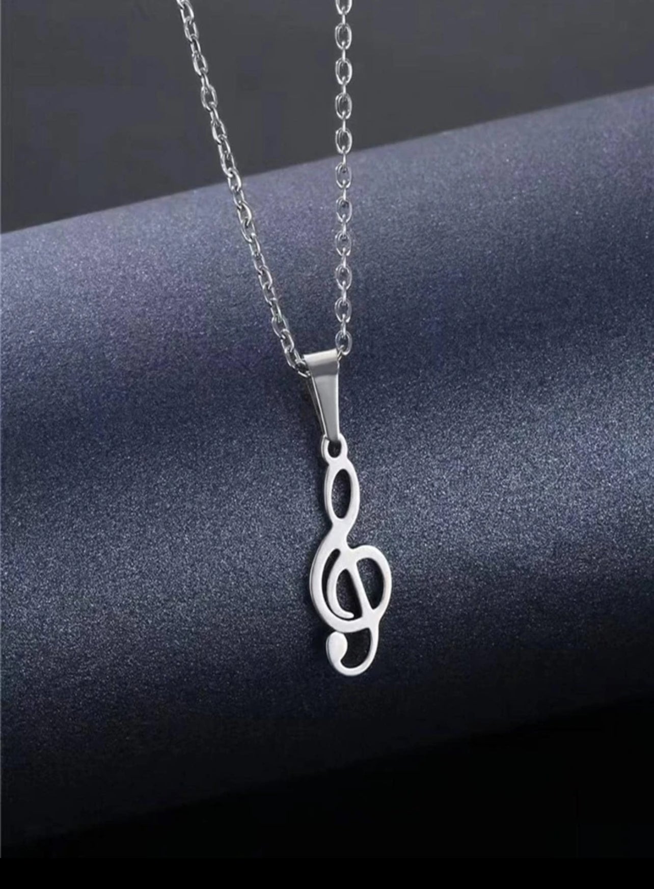 Guitar pendant necklace
