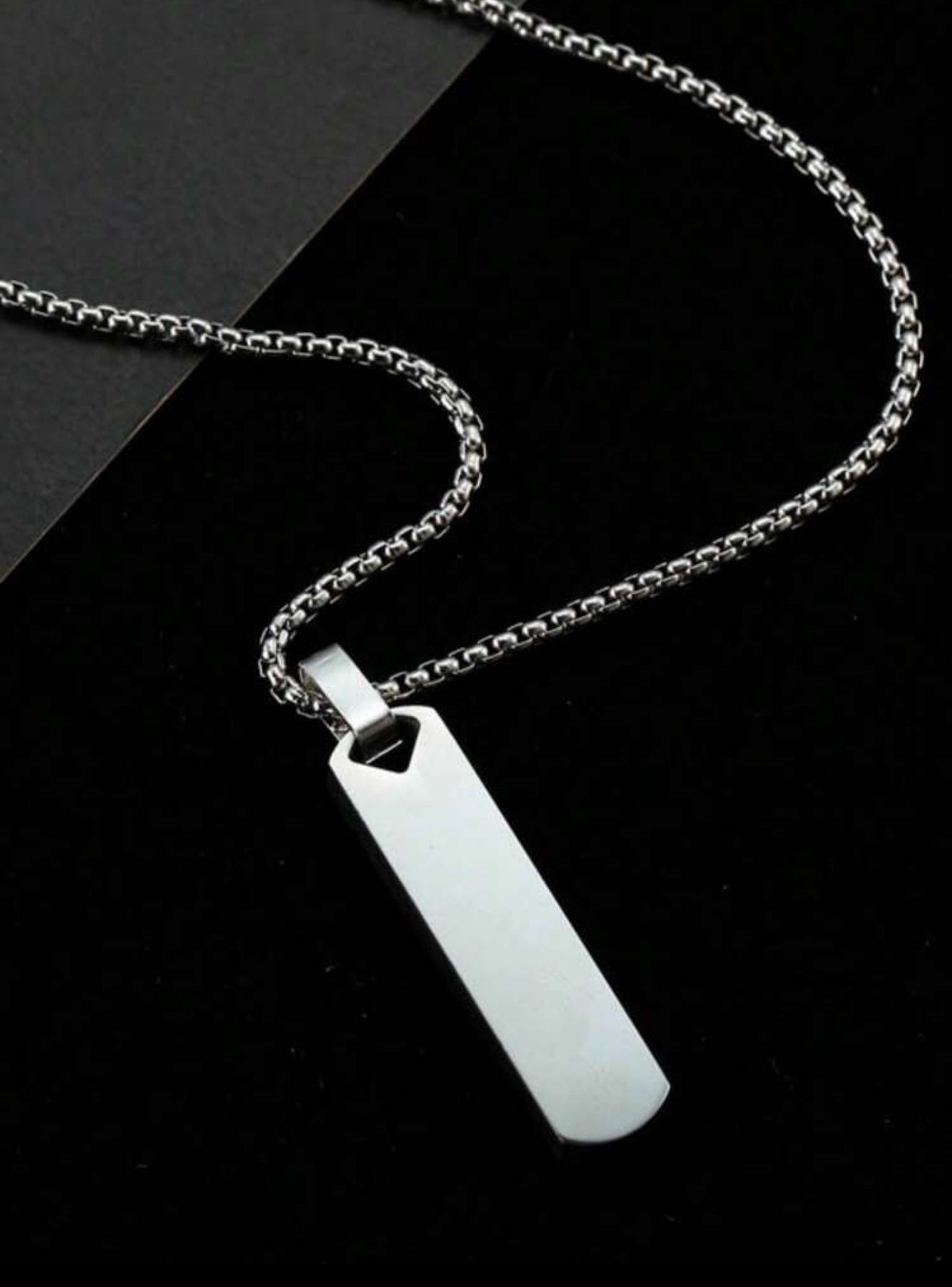 Collar con diseño rectangular Plateado