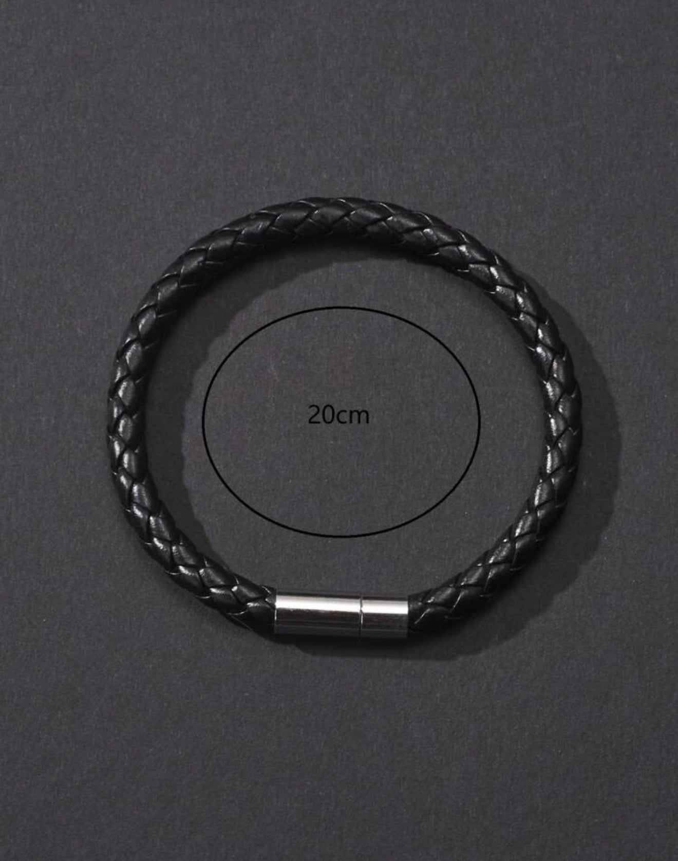 Pulsera con diseño trenzado magnético corchete plateado