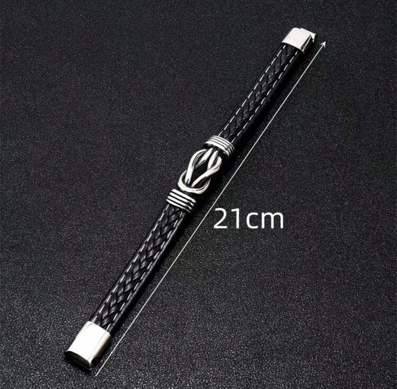 Pulsera de hombres con diseño de infinito