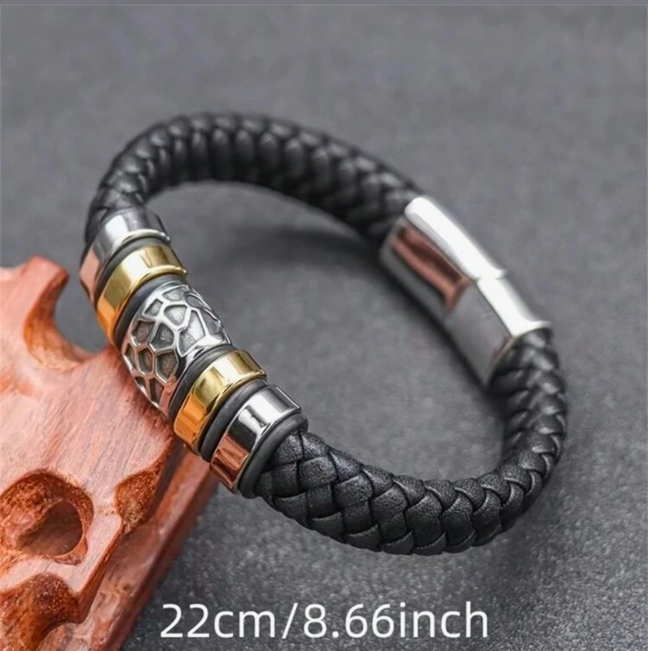 Pulsera Negro con Detalle en Acero plateado y Dorado