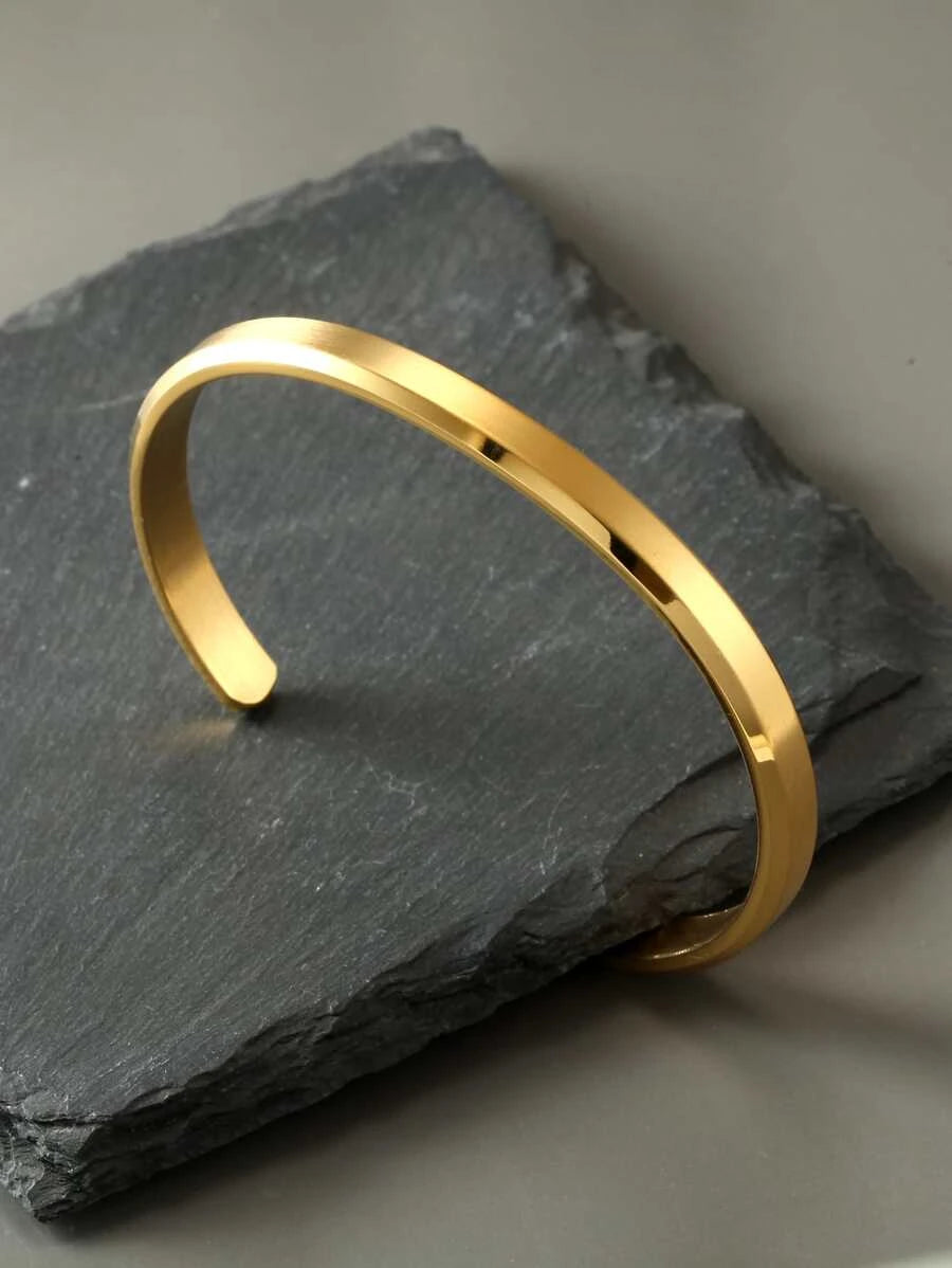 Golden open bracelet for men