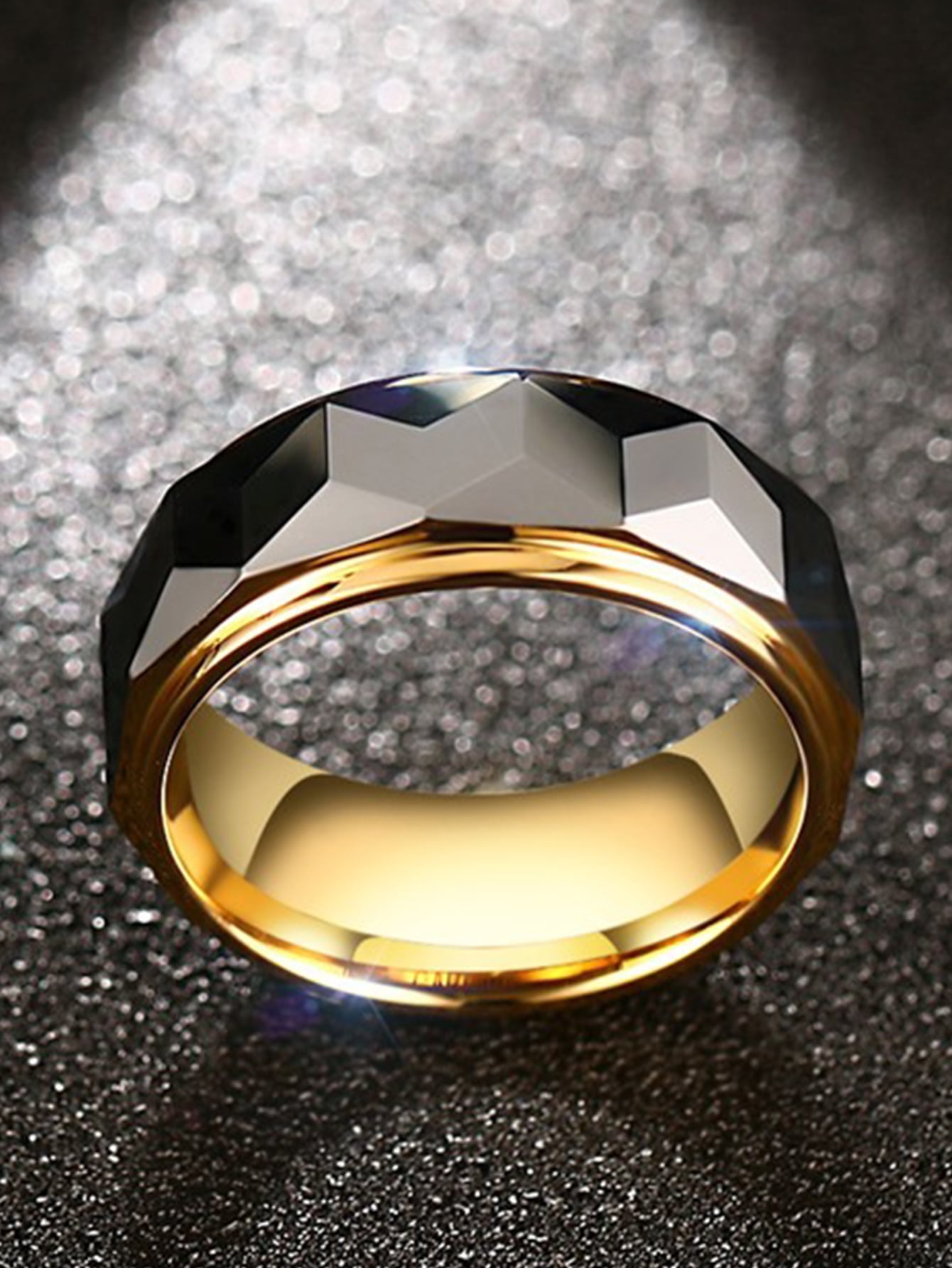 Geometric ring with golden interior texture