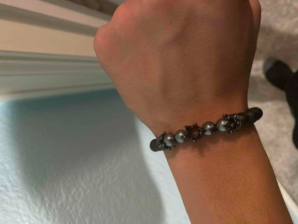 Crown Beaded Bracelet