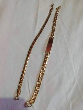 2-piece bracelet with rectangle design