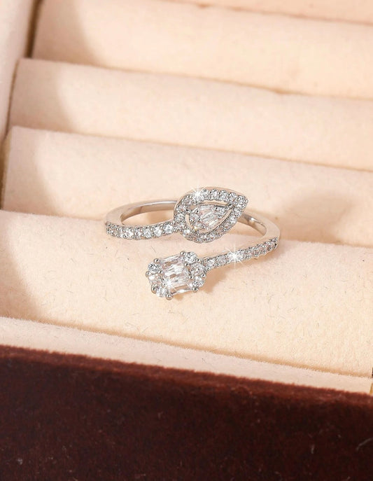 Sortija de dama plateado con circonio ajustable