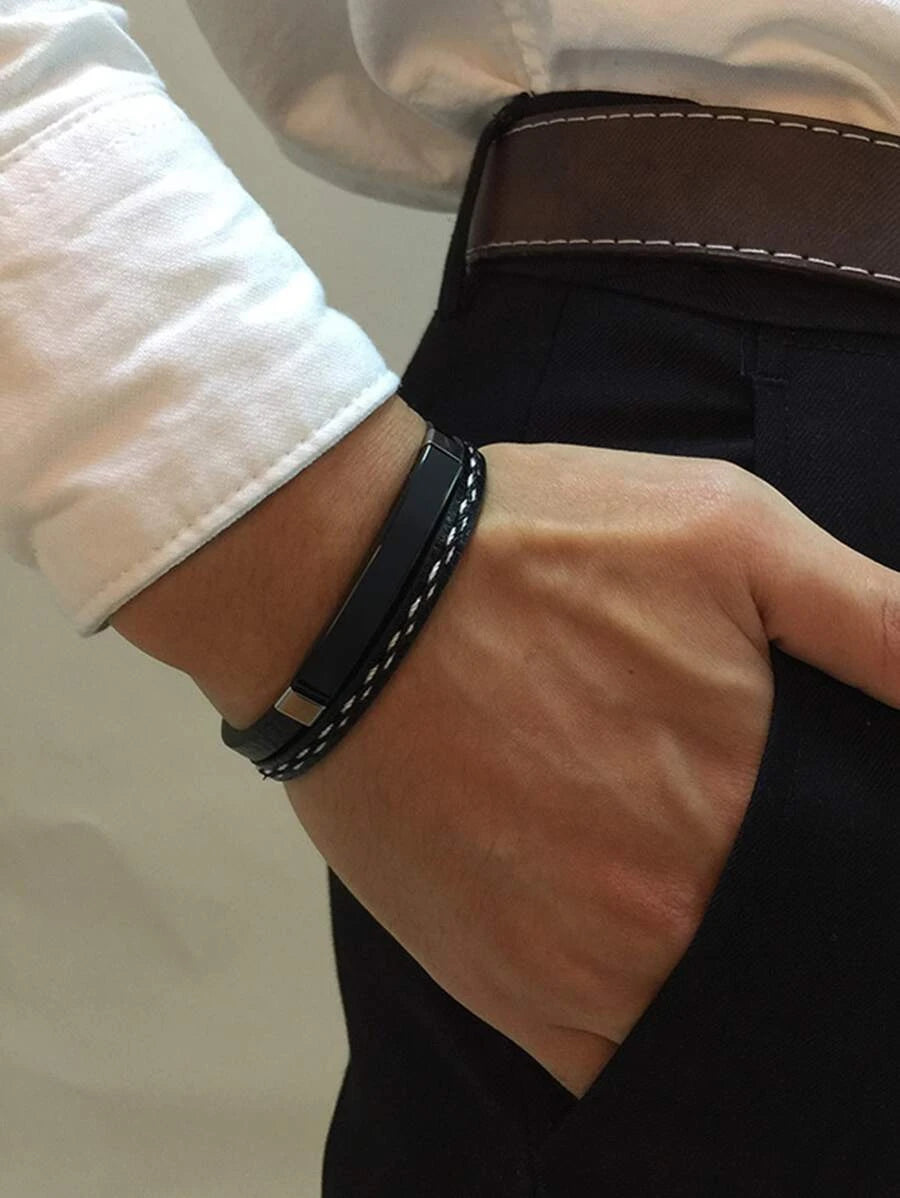 Pulsera con diseño trenzado negra