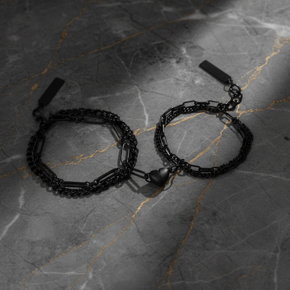 Magnetic couples bracelet with heart accessory 2 pieces black