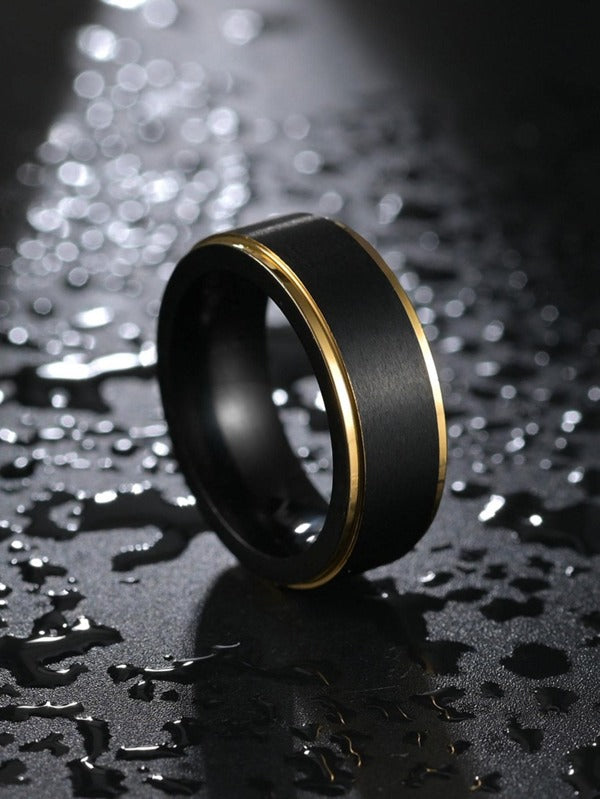 Anillo minimalista negro y dorado dos tonos