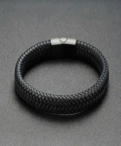 Pulsera trenzada negra