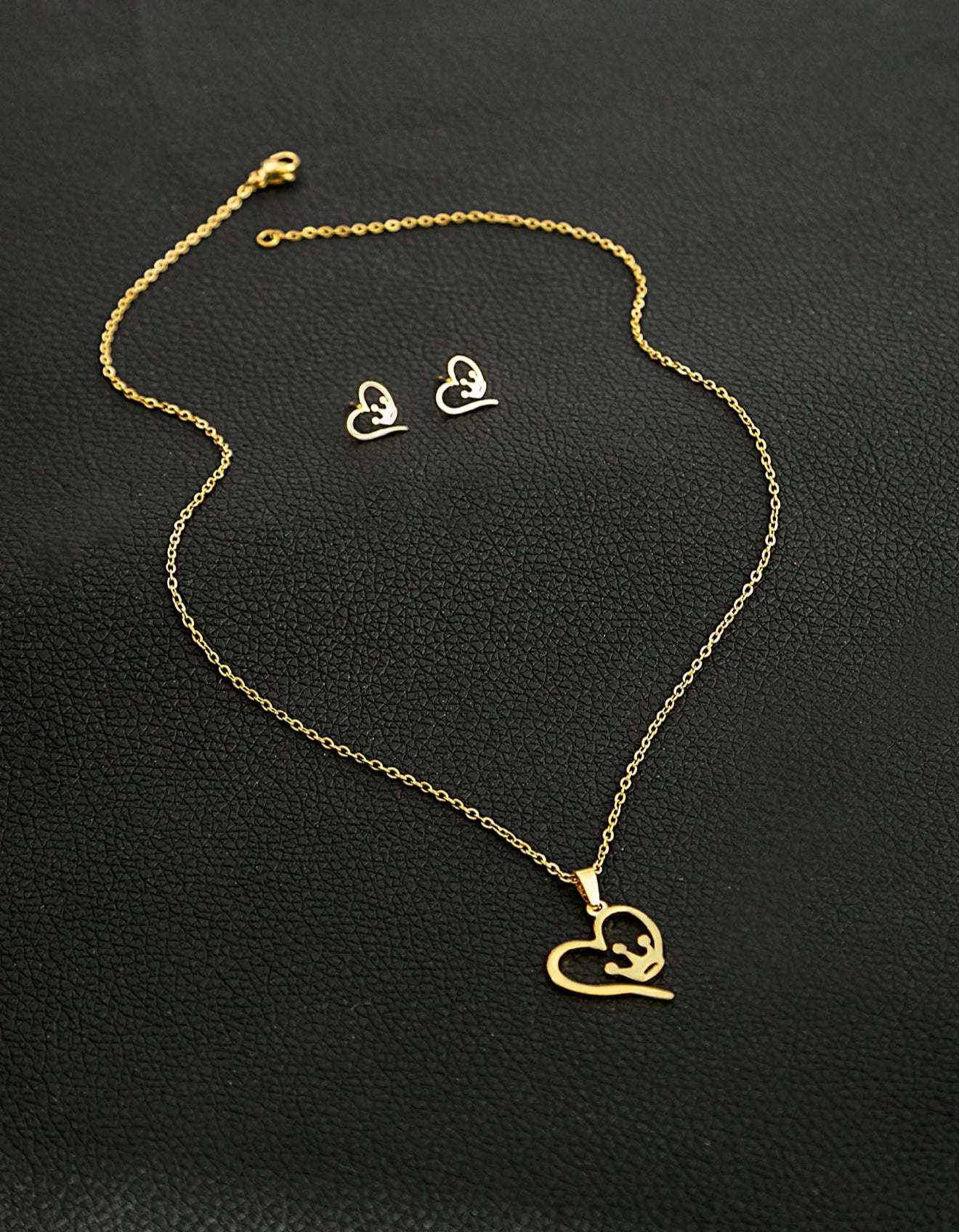 Mia Set de 3 piezas Love Queen en Acero Inoxidable Dorado