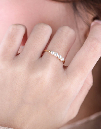 Sortija de dama en Plata con adorno de Perlas de Imitación