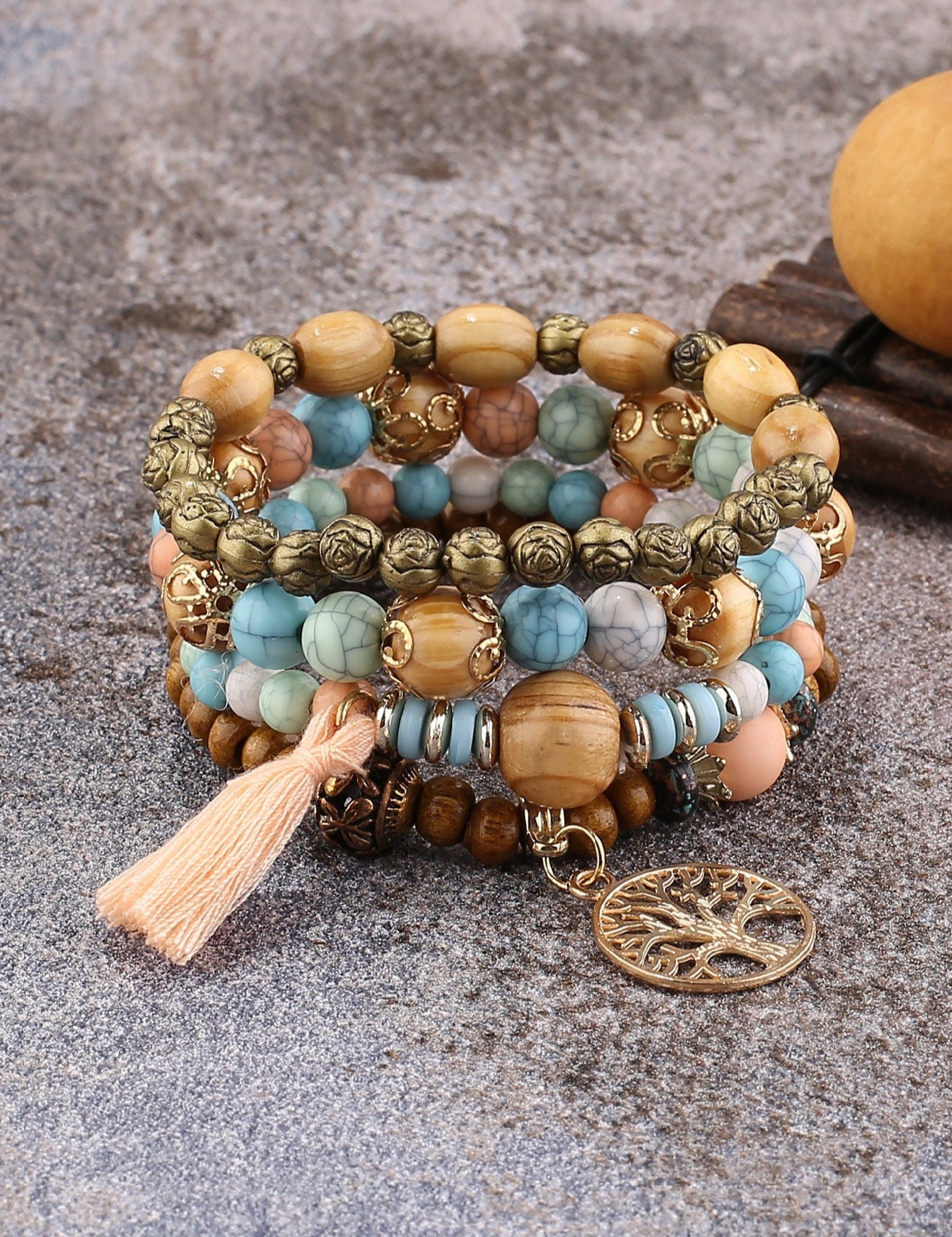 MIA - Set de Pulseras con cuentas y  árbol de la vida