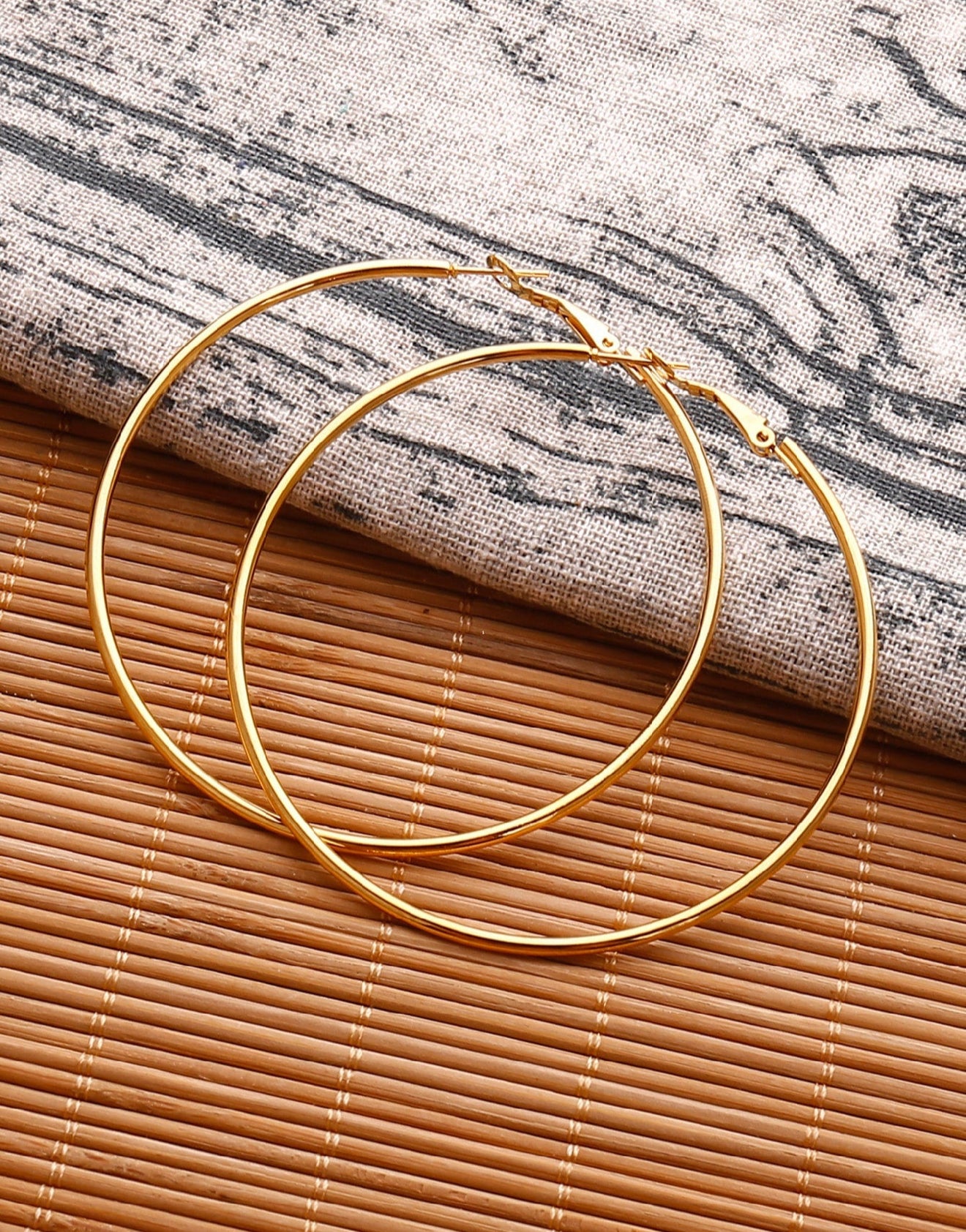 MIA - Pendientes Minimalistas Grandes en Acero Inoxidable