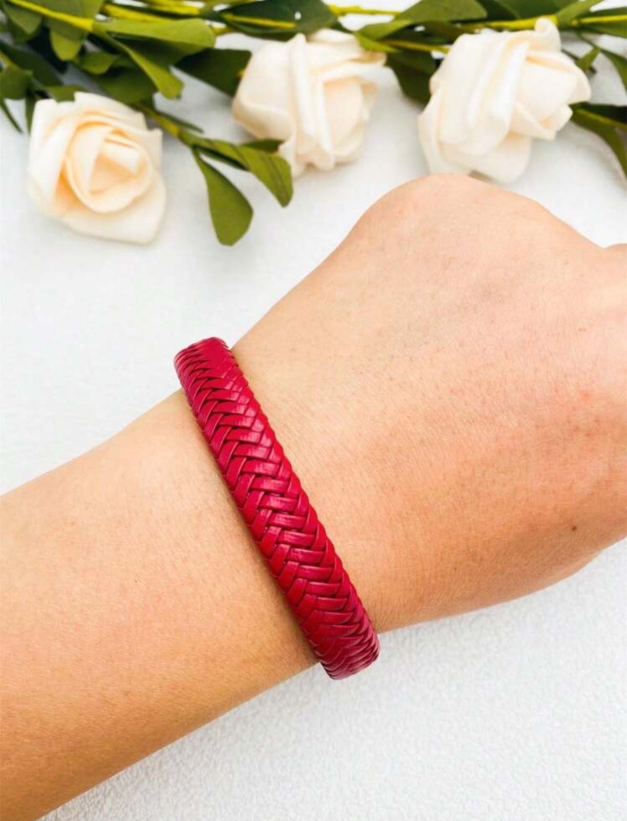 Pulsera trenzada roja