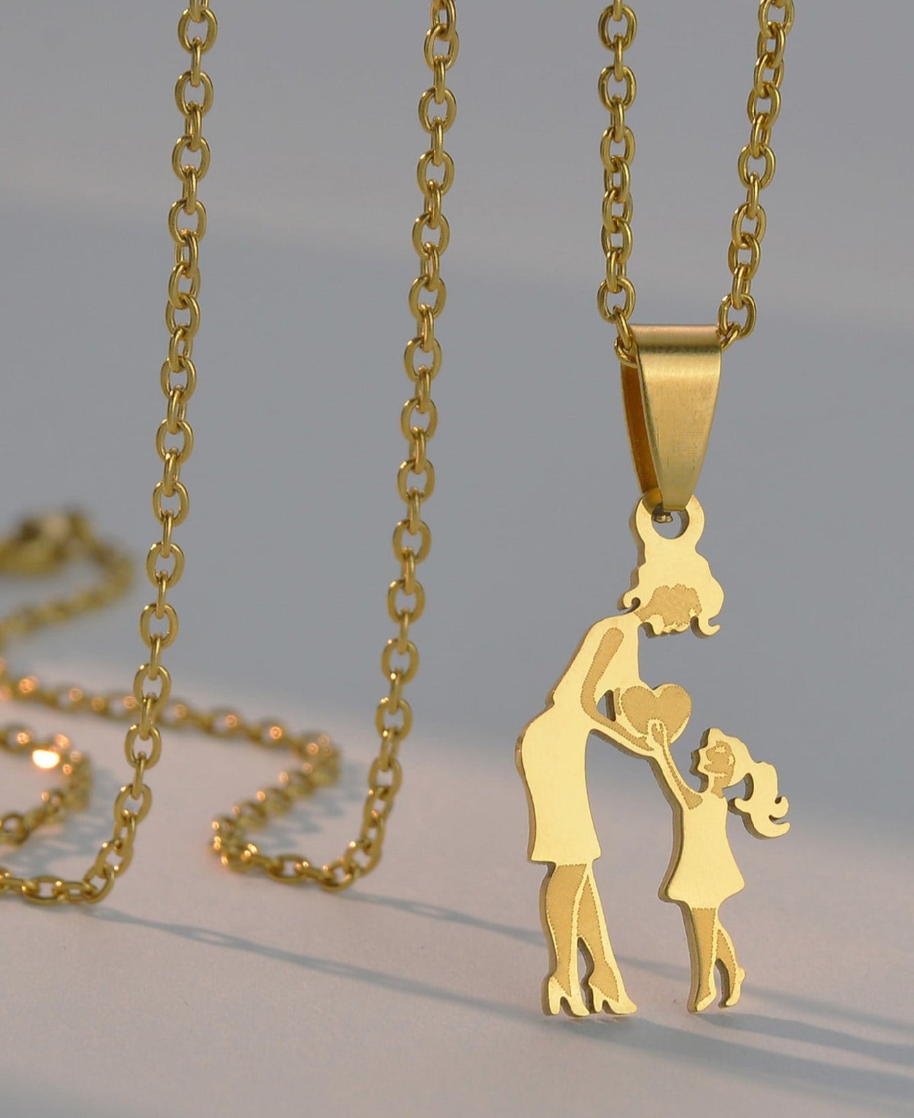 Mia Collar Mommy en Acero Inoxidable Dorado