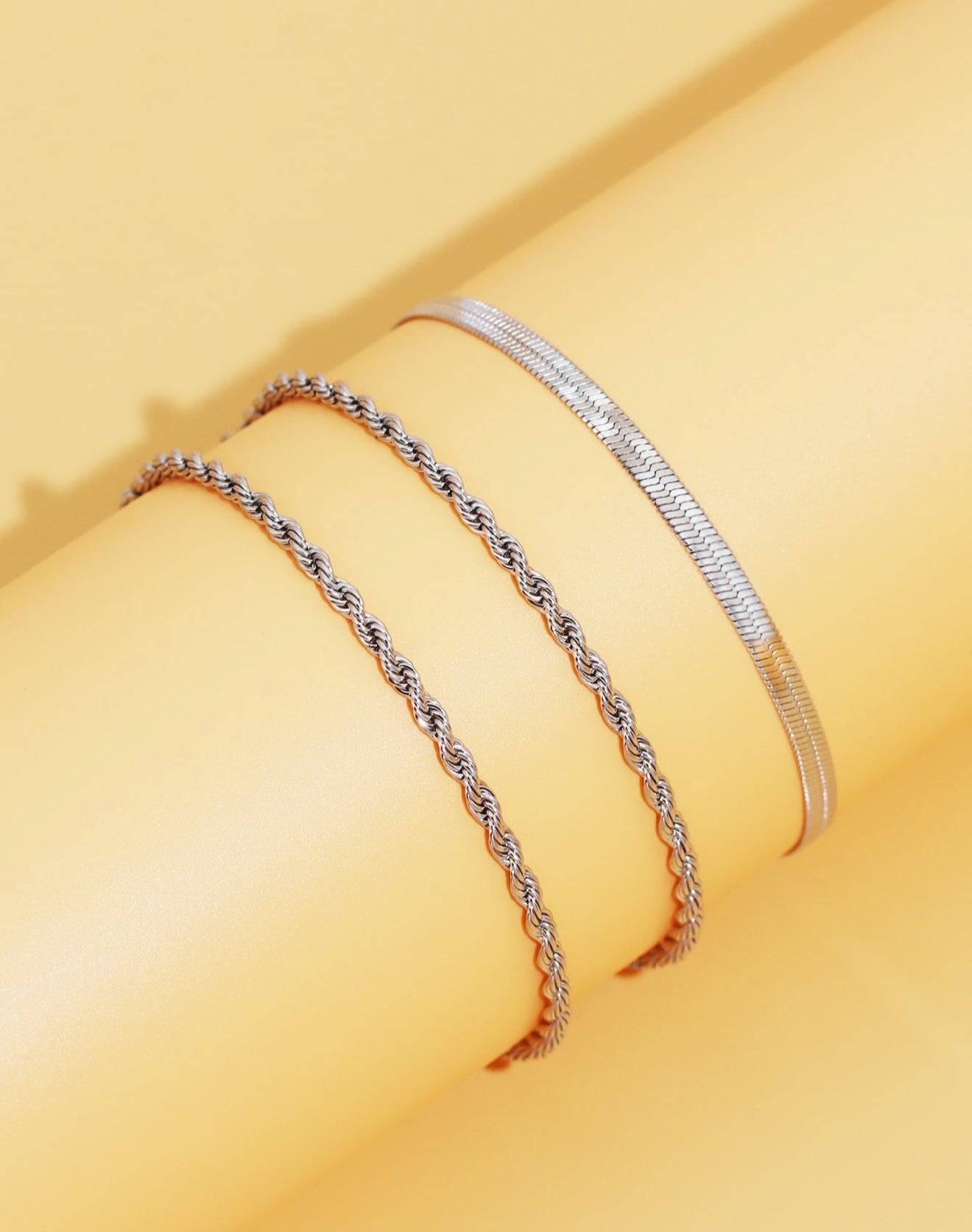 MIA - Set de pulseras 3 piezas Minimalistas en Acero Inoxidable, Trío de pulseras