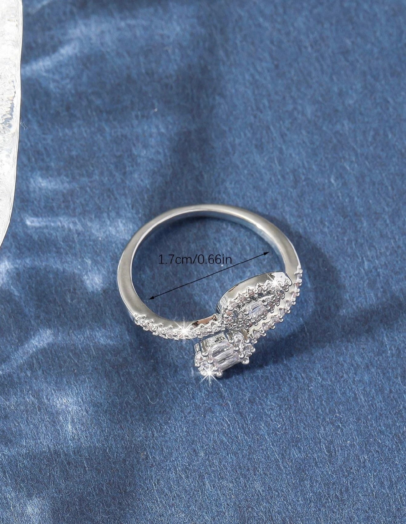 Sortija de dama plateado con circonio ajustable