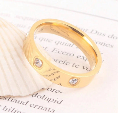 Sortija de dama en acero inoxidable con piedra de circonio