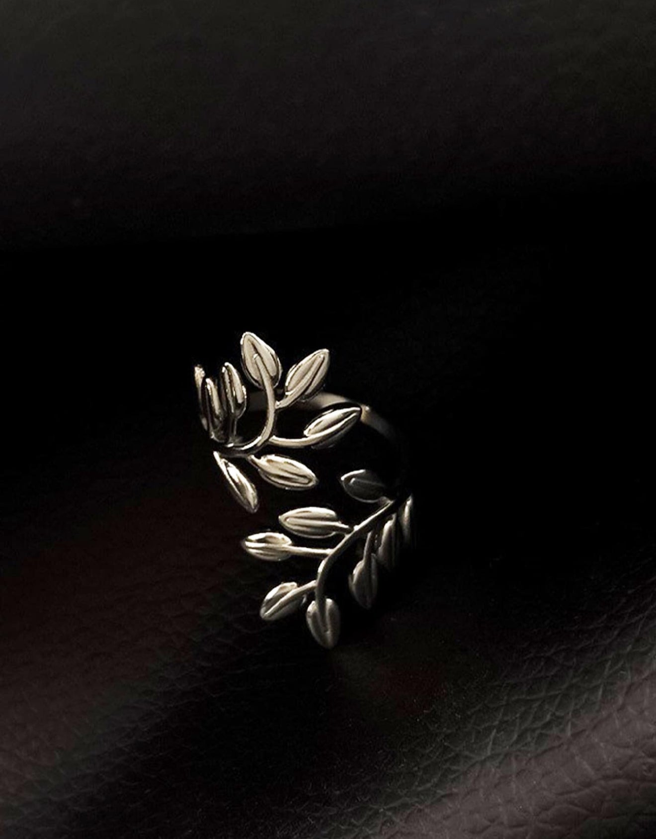 Sortija de dama diseño de hojas en Acero Inoxidable PLATEADO