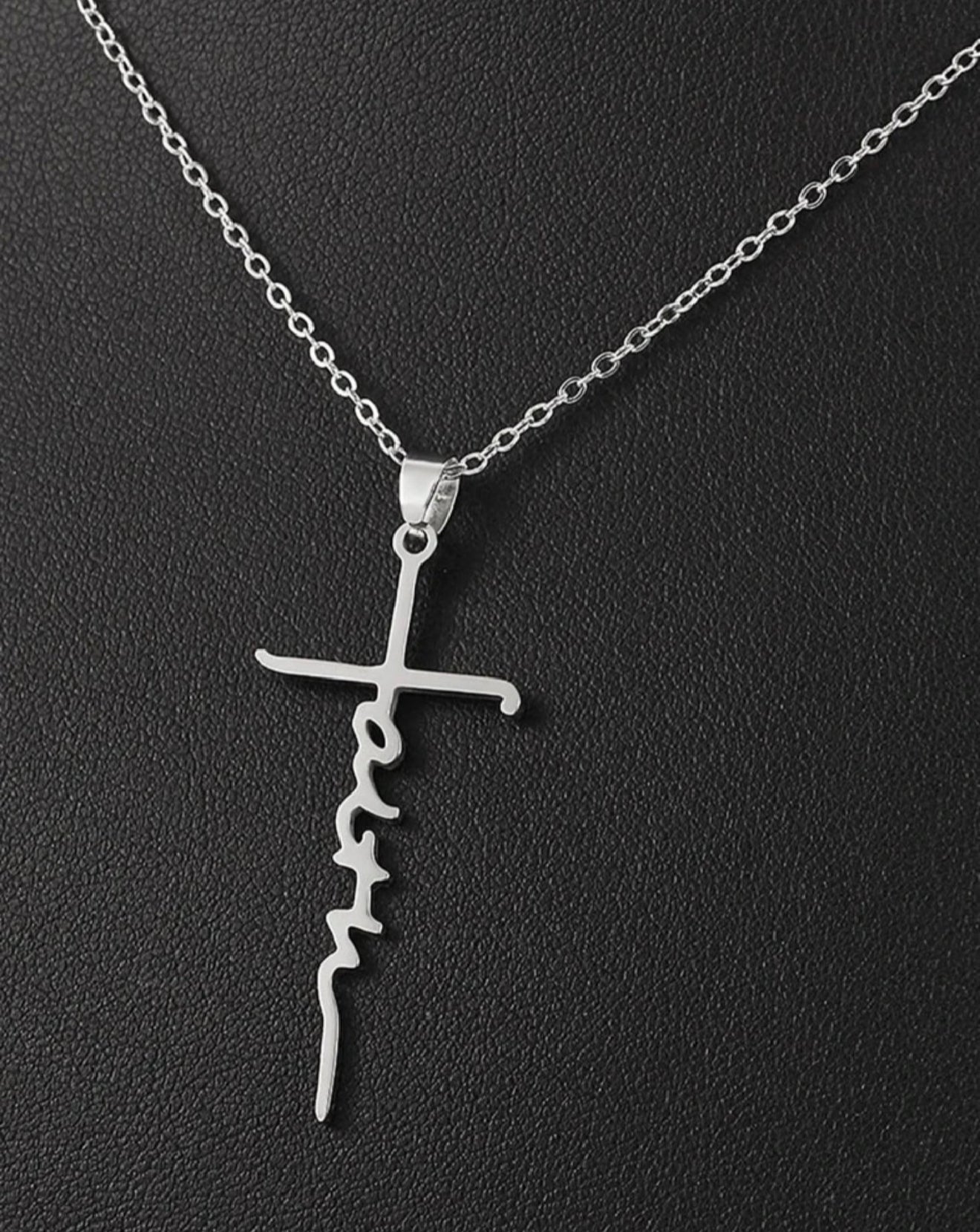 Mia Collar minimalista en Acero Inoxidable Faith