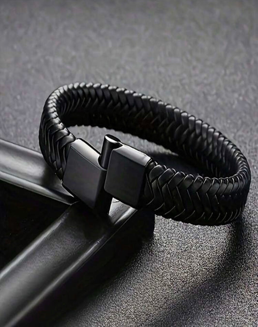 Pulsera trenzada negra