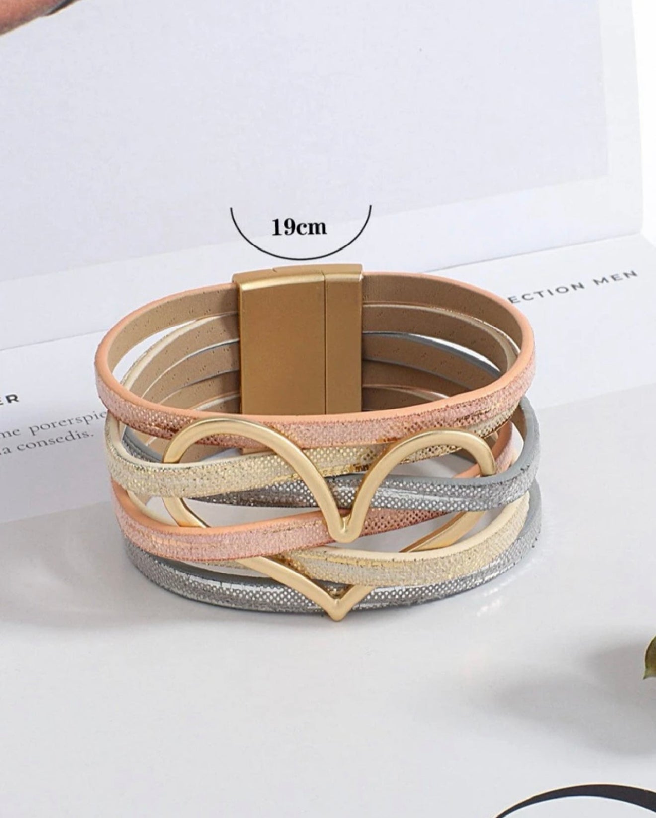 Mia - Brazalete a capas Sharik