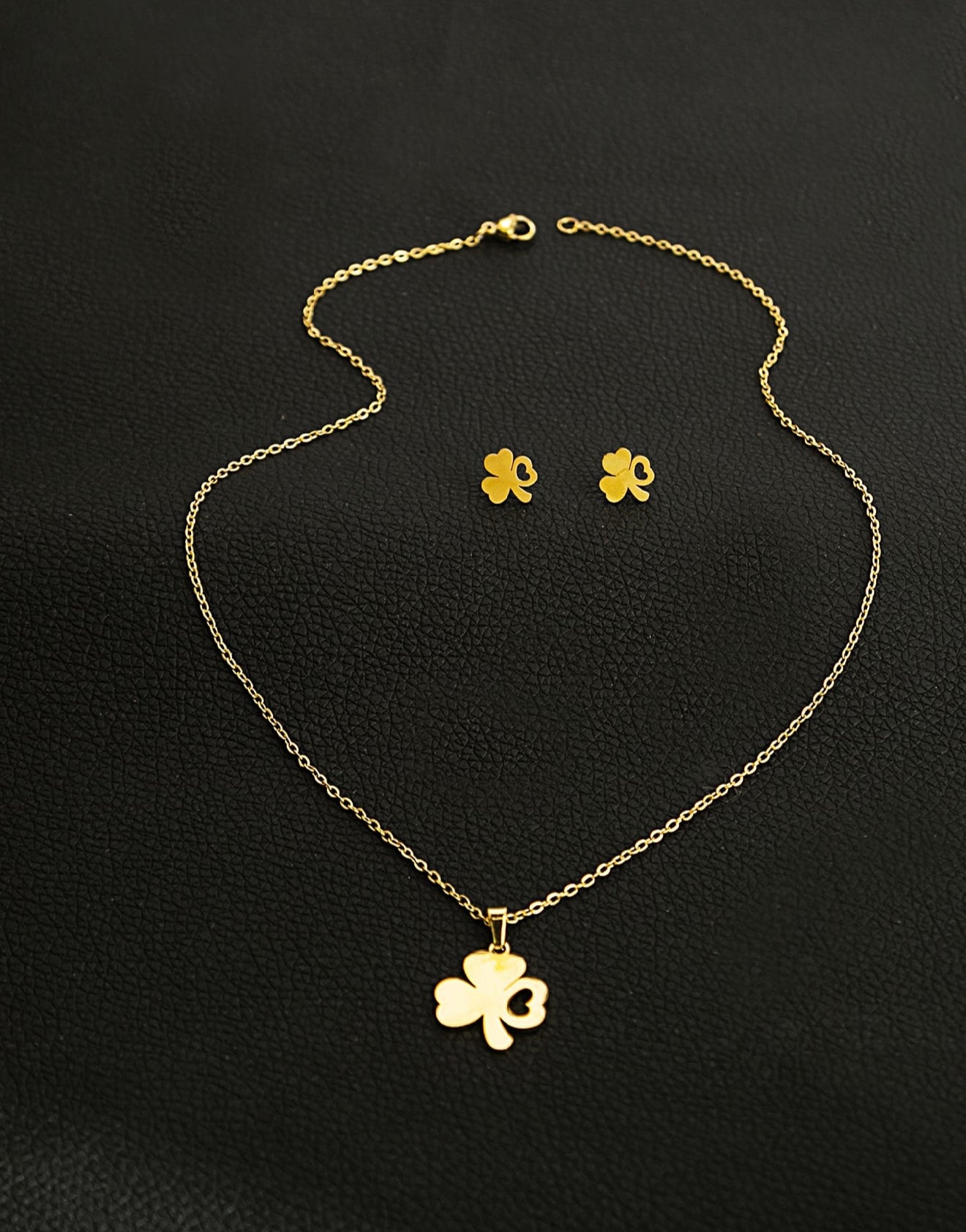 Mia Set de 3 piezas Good Lucky en Acero Inoxidable Dorado