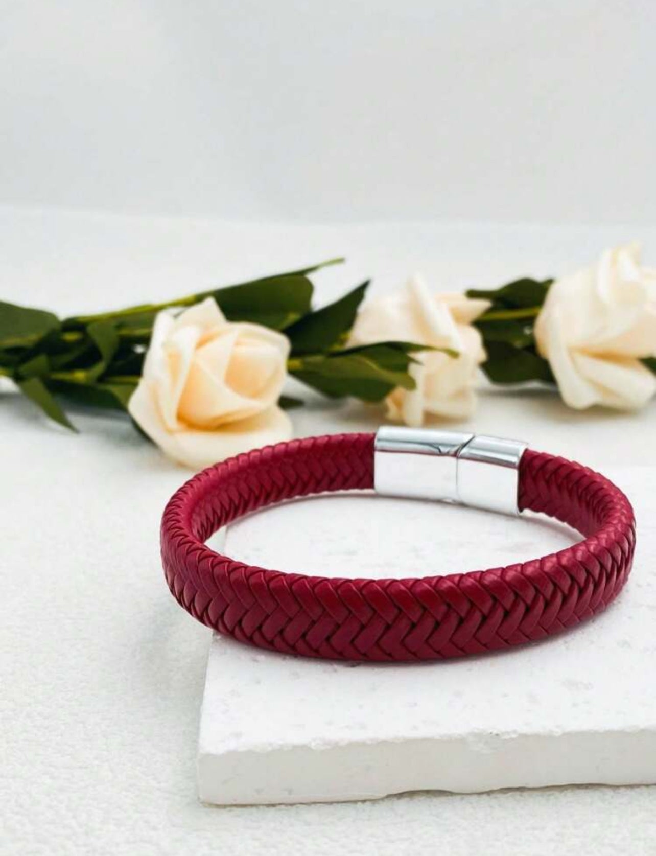 Pulsera trenzada roja