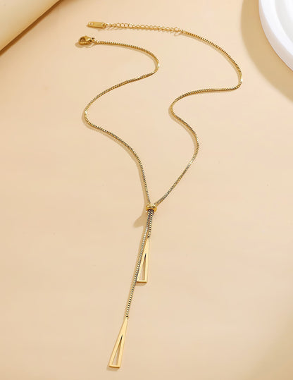 Mia Collar Minimalista Sara en Dorado