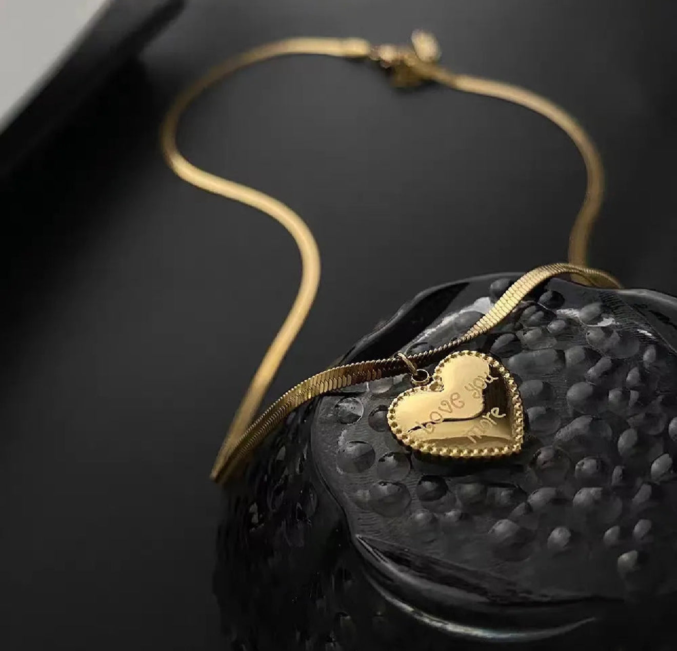 Mia Collar Dorado con Corazón Luccia