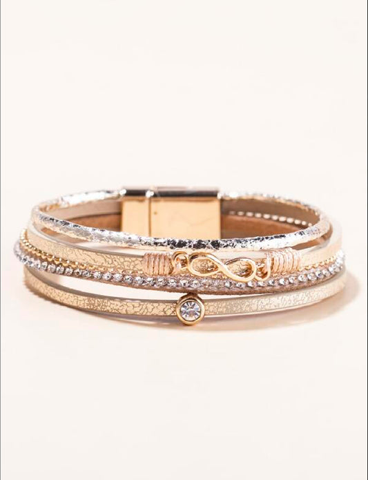 Mia - Brazalete a capas Infinity Dorado