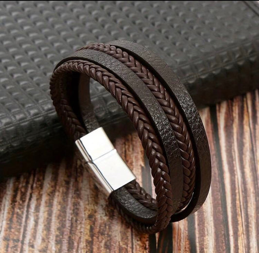 Pulsera marron a capas trenzado