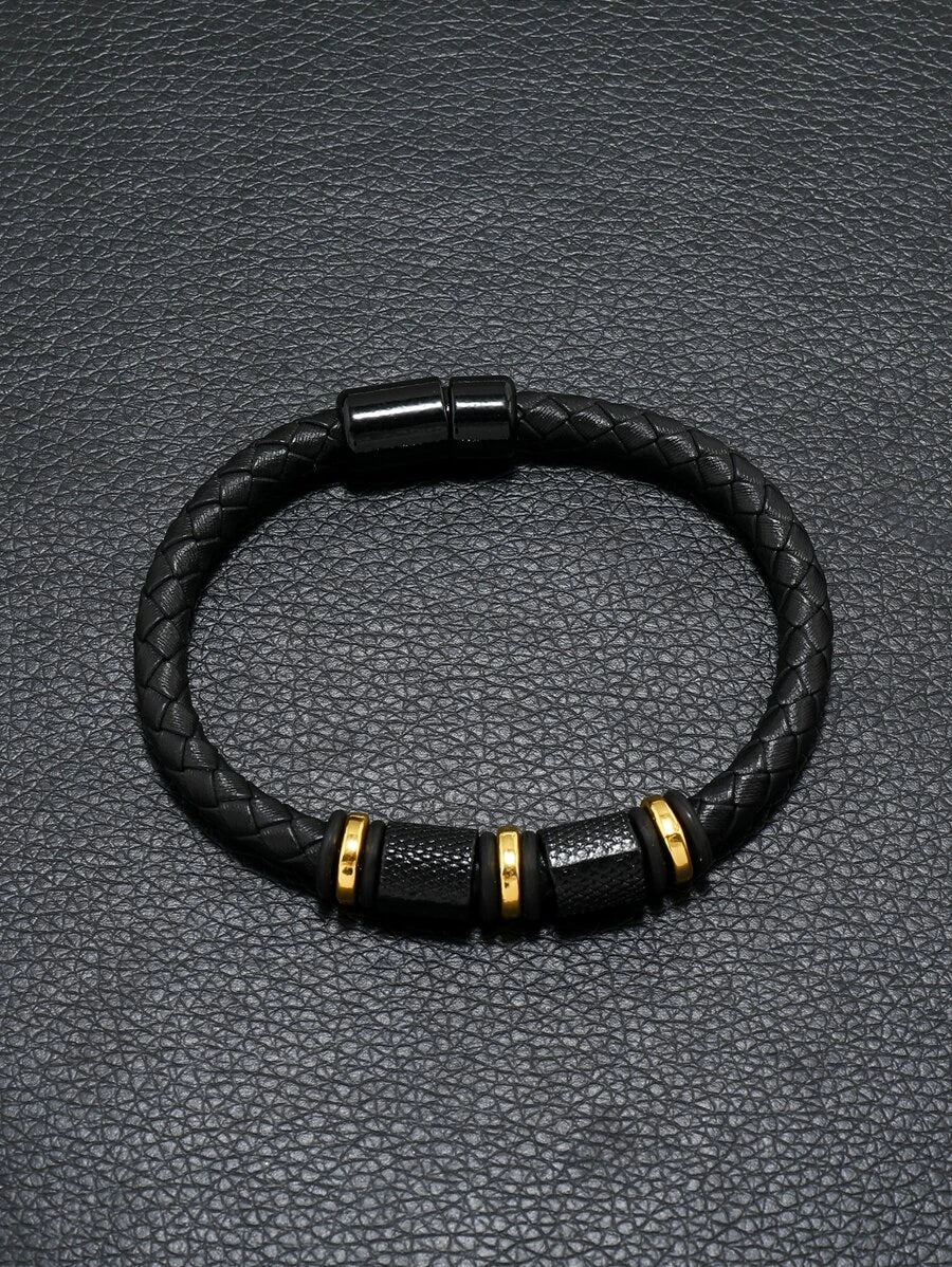 Braided bracelet with gold detail