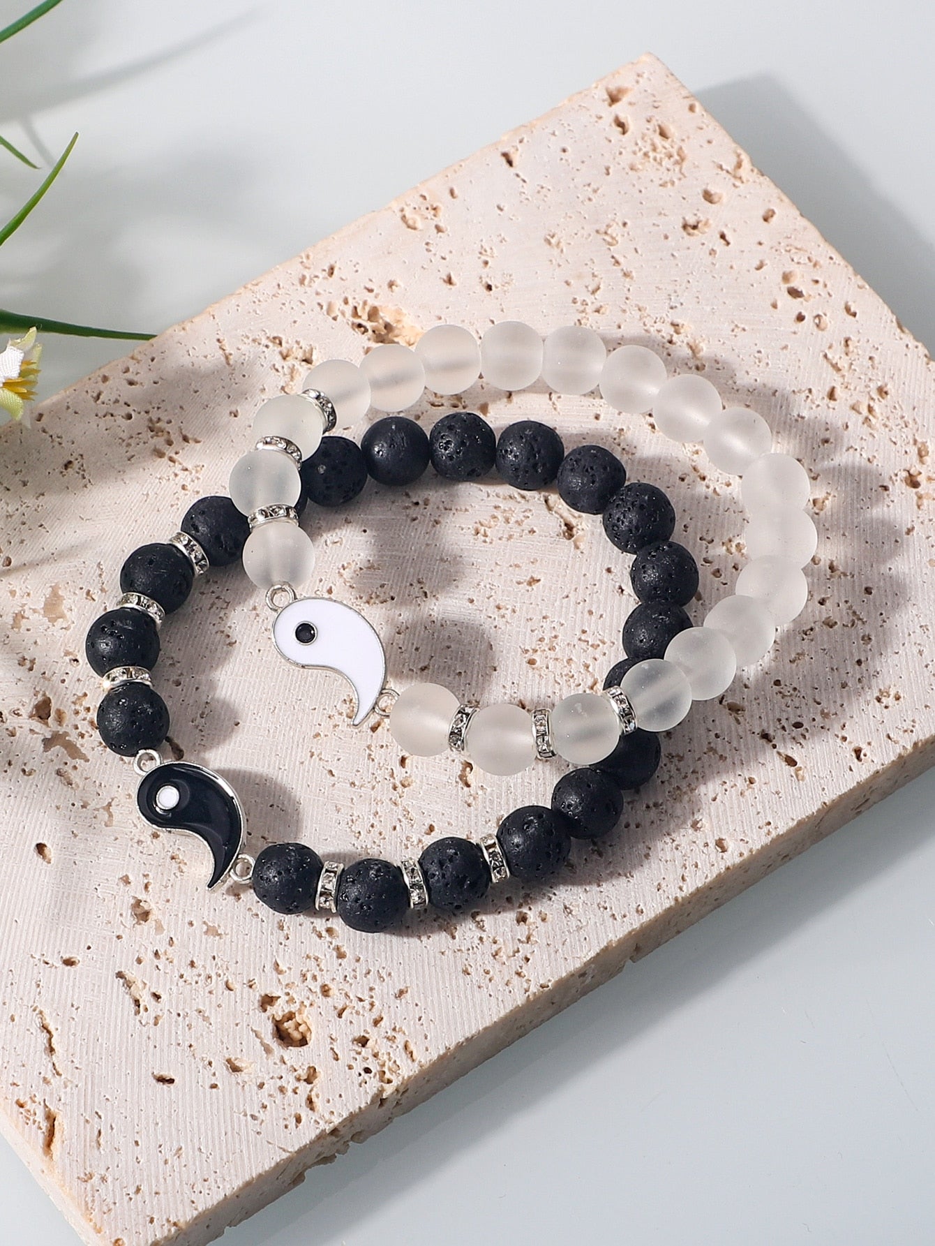 Pulsera con cuenta con diseño de Yin y Yang 2 piezas