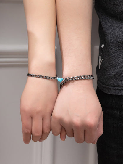 Dark glowing couple bracelet with heart accessory 2 pieces